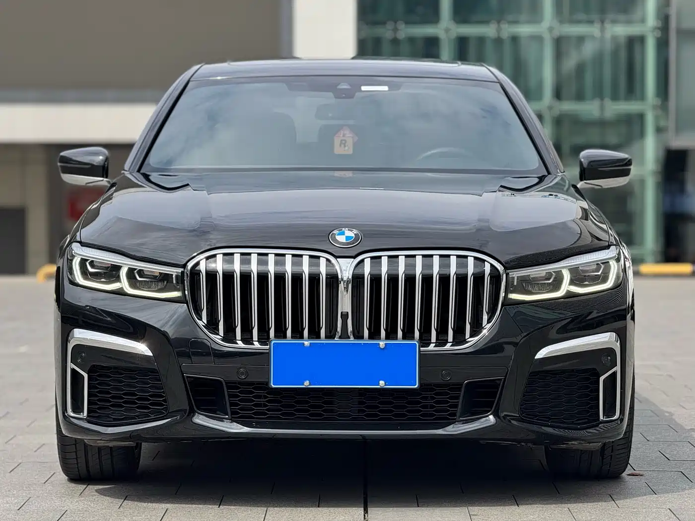 BMW 7 Series 2019 740Li Leading M Sport Package фото 2