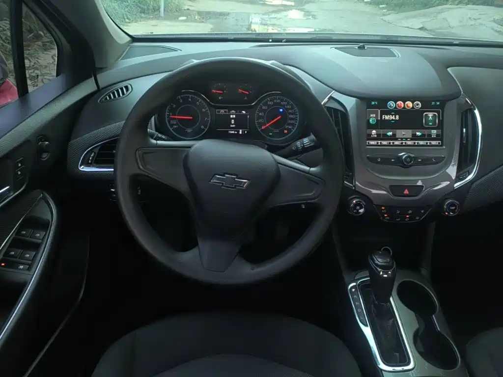 Chevrolet Cruze 2019 2018 Redline 320 Automatic Pioneer Edition