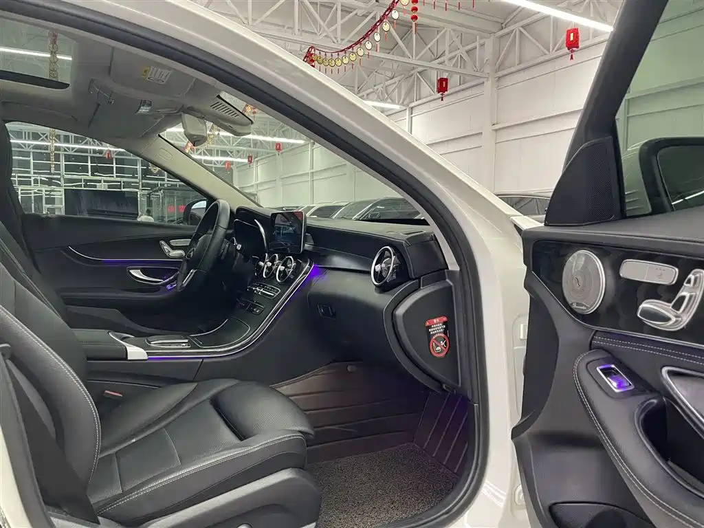 Mercedes-Benz C-Class 2019 C 260 L 4MATIC Sport Edition фото 17