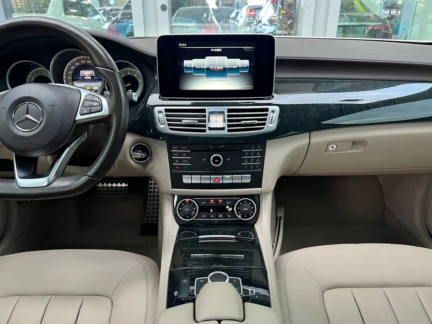 Mercedes-Benz CLS 2017 CLS 260 Elegance фото 18