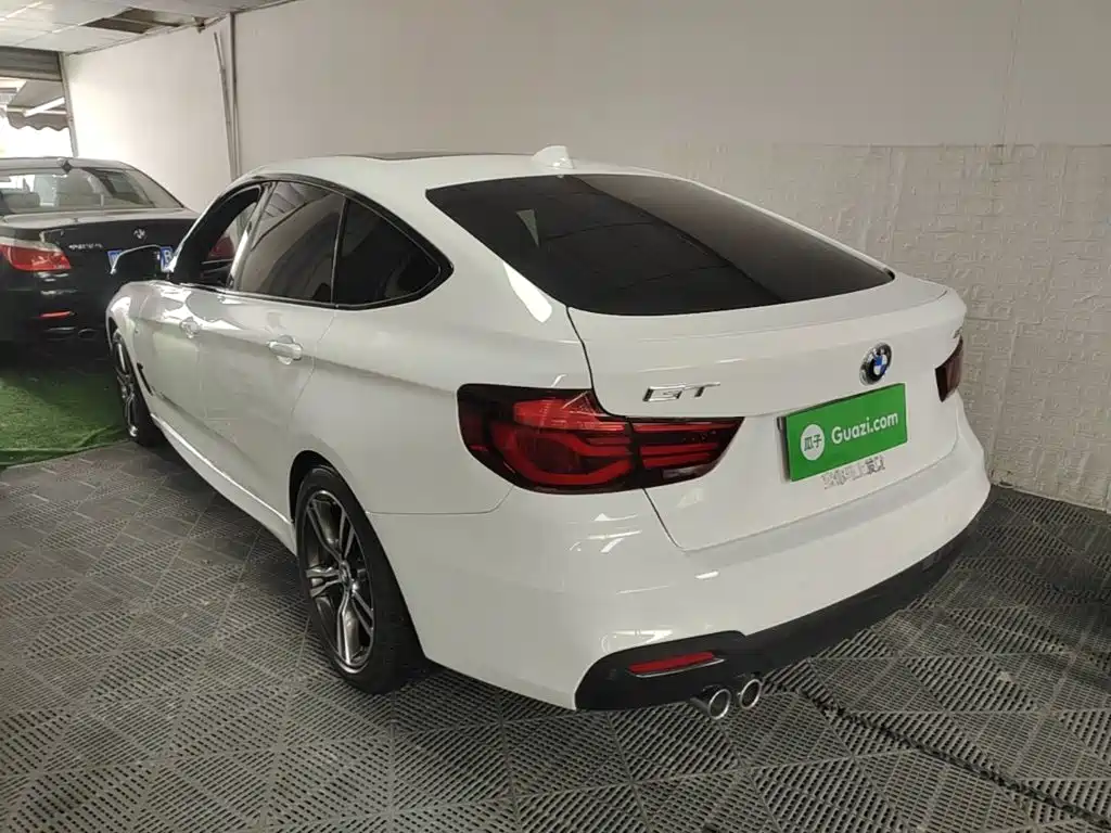 BMW 3 Series GT 2021 2020 320i M Sport Package