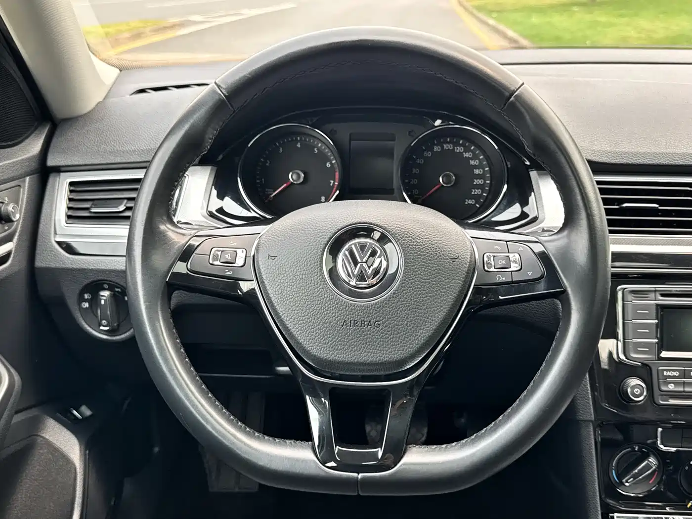 Volkswagen Bora 2018 1.5L Automatic Comfort фото 13