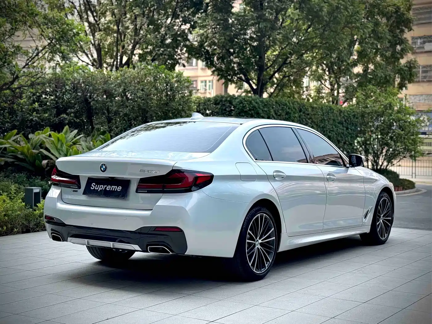 BMW 5 Series 2021 530Li Leading M Sport Package фото 17