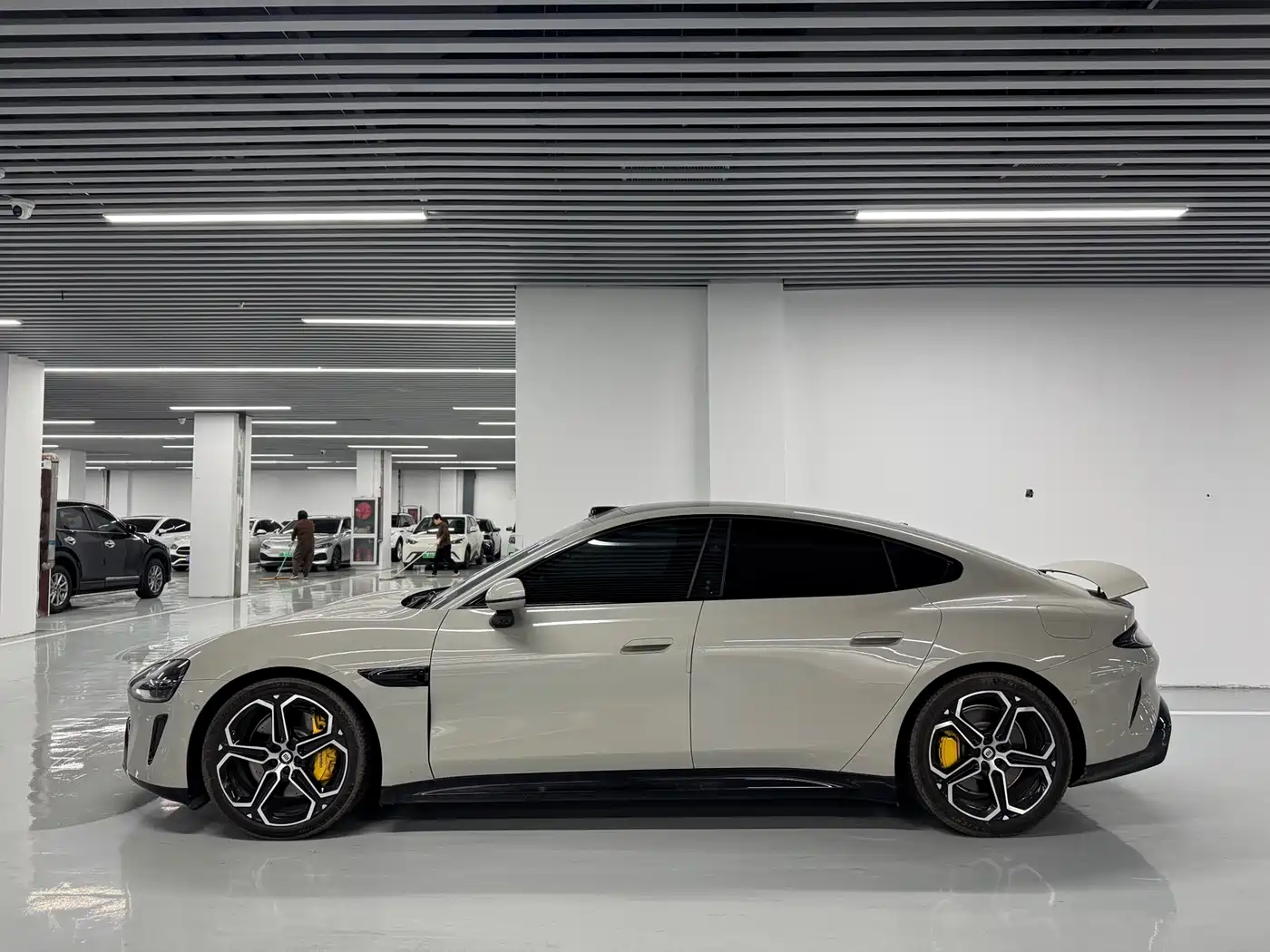 XIAOMI CAR XIAOMI SU7