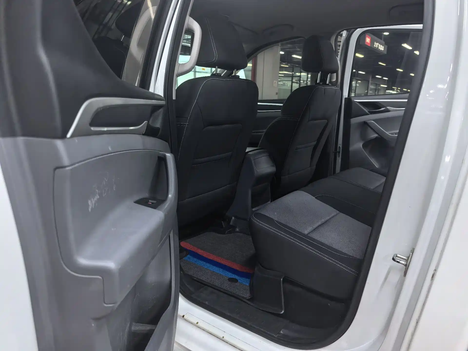 Фото 9 - Maxus Maxus T60
