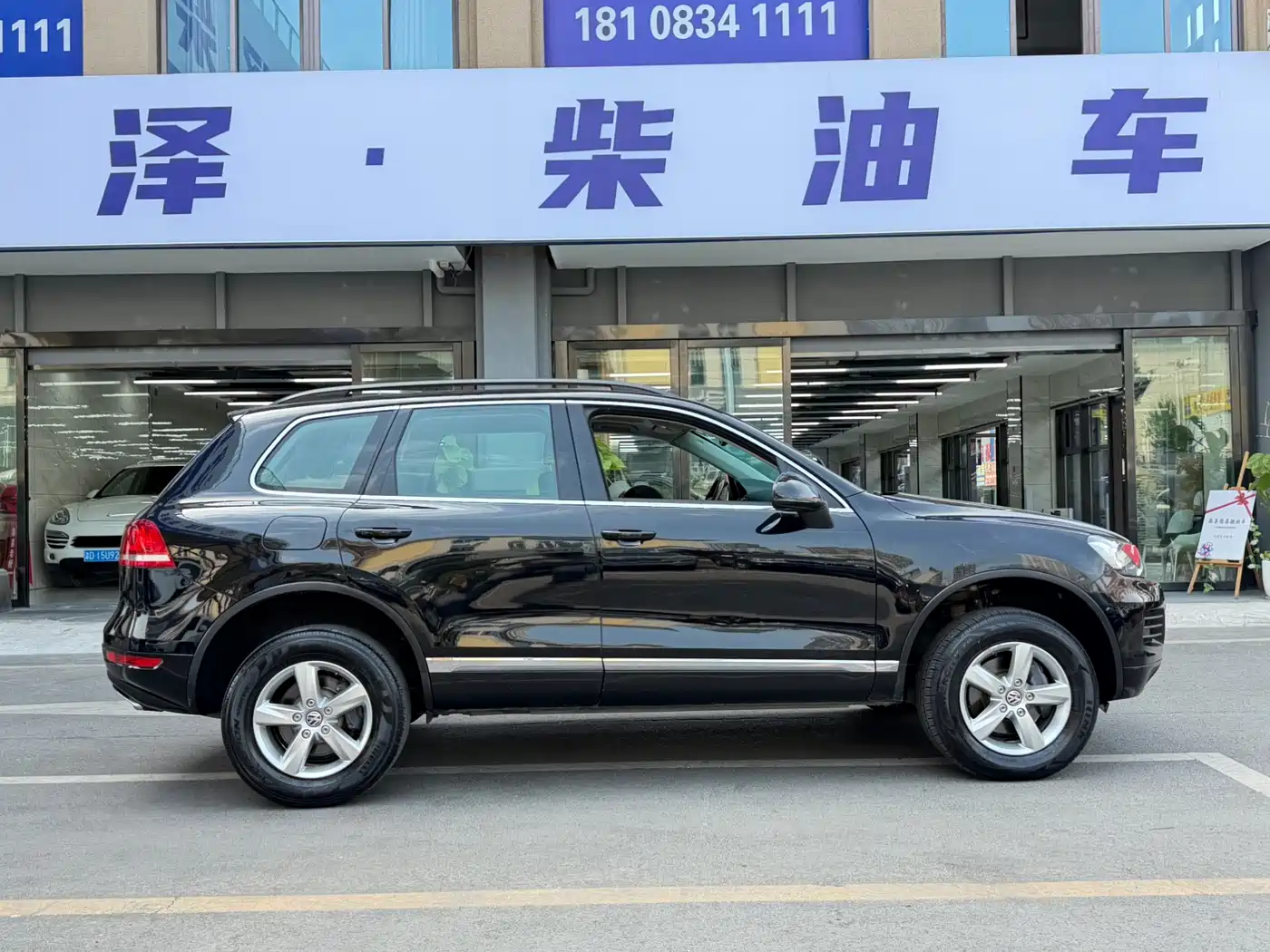 Volkswagen Touareg 2011 3.0TDI Diesel Comfort фото 11