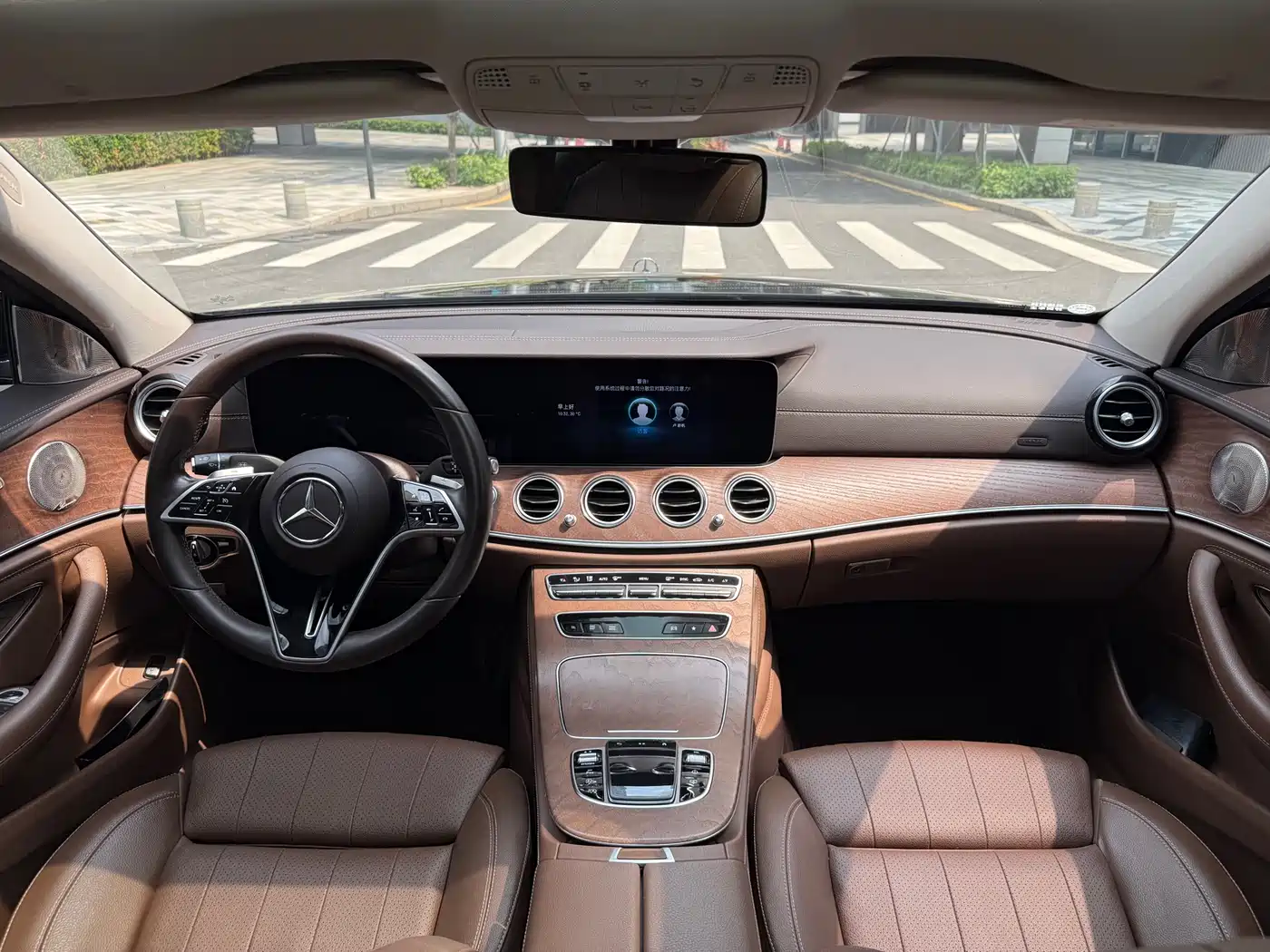 Mercedes-Benz E-Class 2022 Second Facelift E 300 L Luxury фото 11