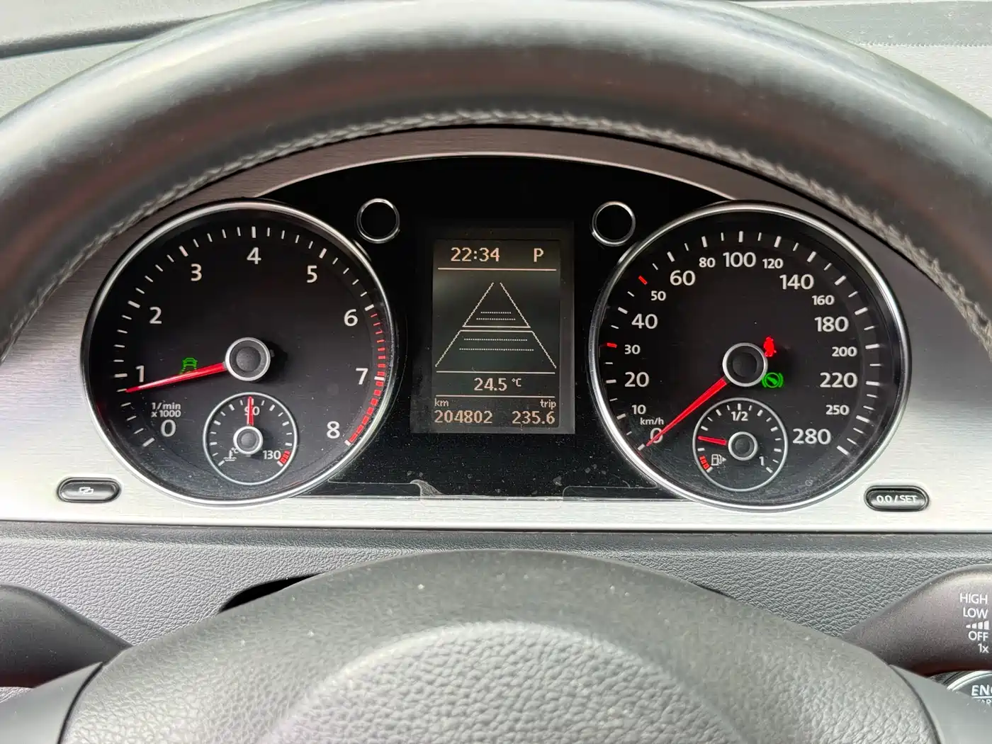 Volkswagen FAW-Volkswagen CC 2012 Model 2.0TSI Ultimate фото 10
