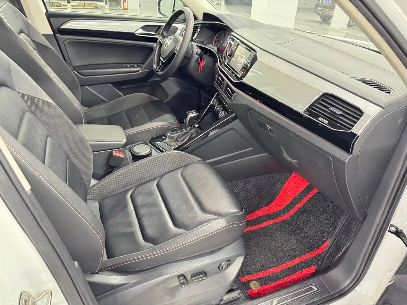 Volkswagen Tayron 2019 330TSI 2WD Luxury China VI фото 14