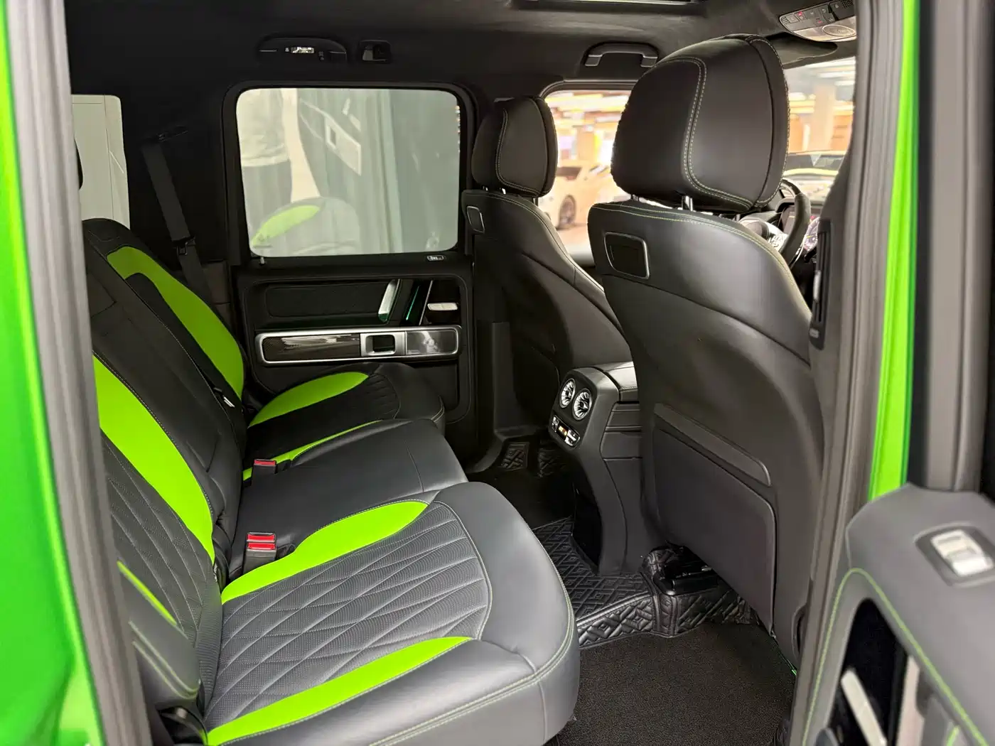 Mercedes-Benz G-Class AMG 2023 AMG G 63 фото 17