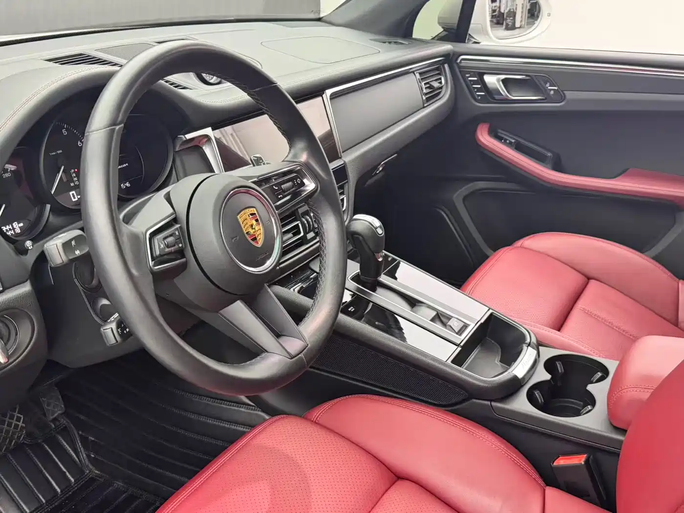 Porsche Macan 2022 Macan 2.0T фото 8