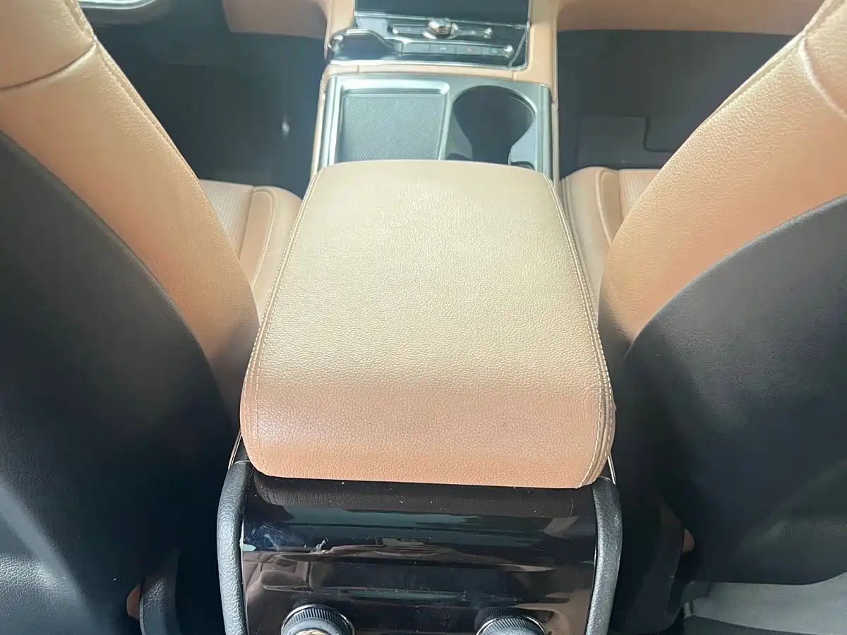 NIO ES8 2021 2020 580KM 7-Seater