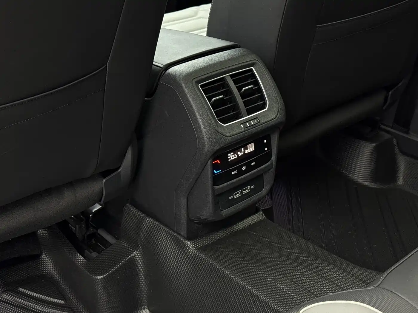 Volkswagen Tayron 2023 280TSI 2WD Luxury Plus Advanced Edition фото 14
