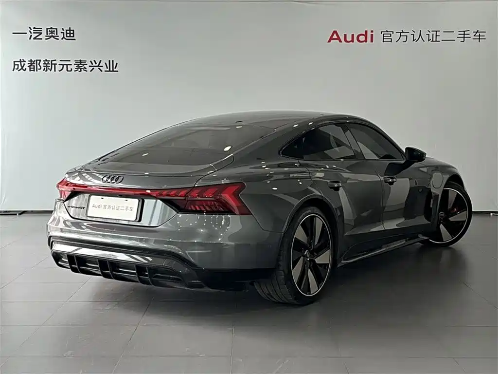 Audi e-tron GT 2023 Base Model фото 4