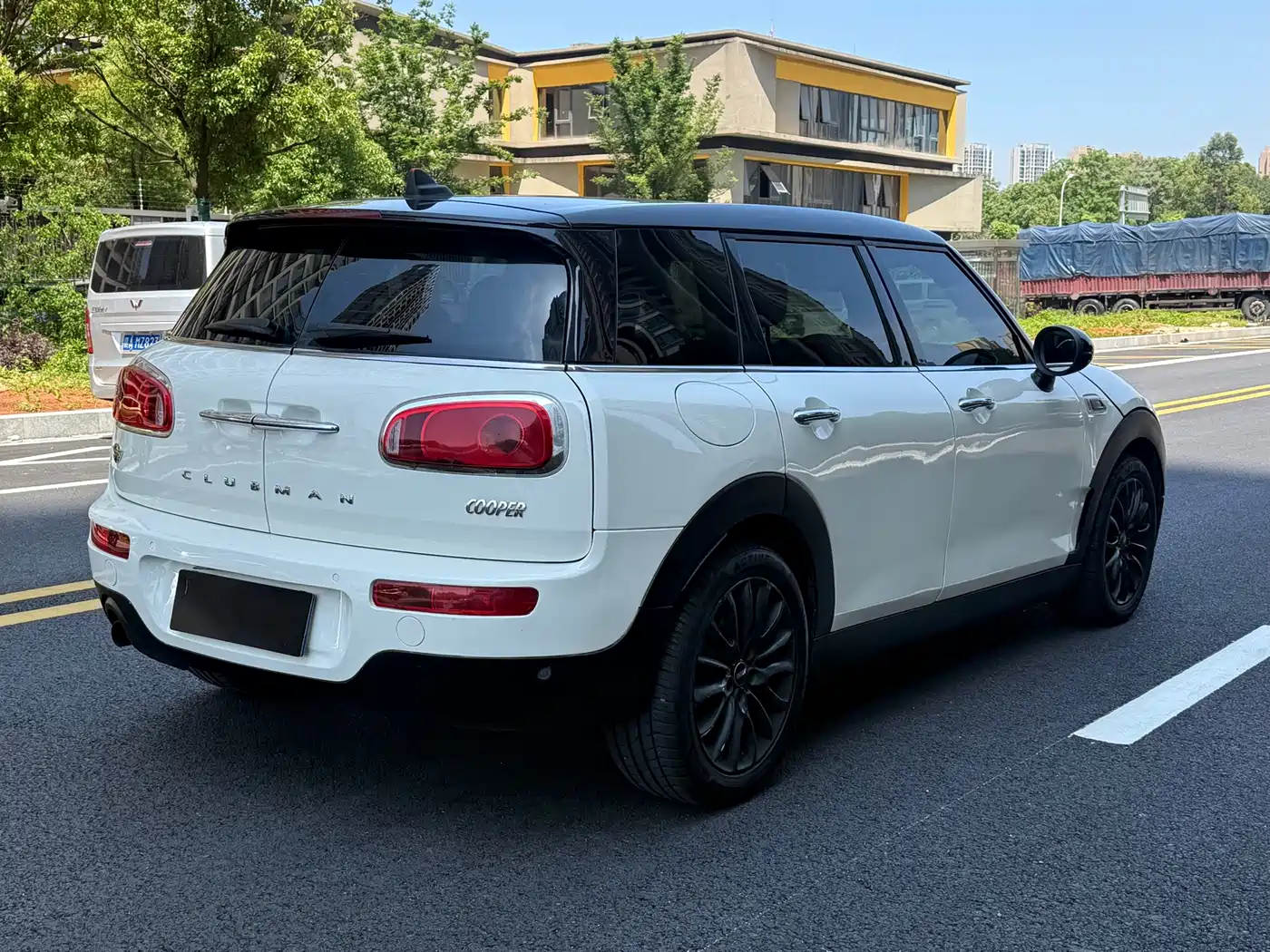 MINI CLUBMAN 2016 Facelift 1.5T COOPER фото 9