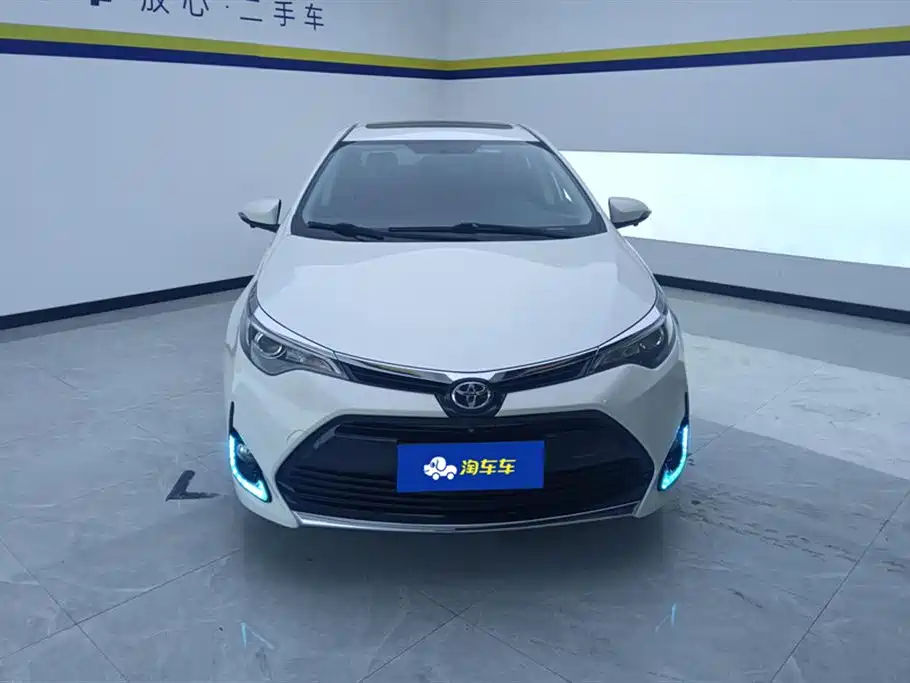 Toyota Levin 2017 Facelift 185T CVT Elite (China V) фото 2