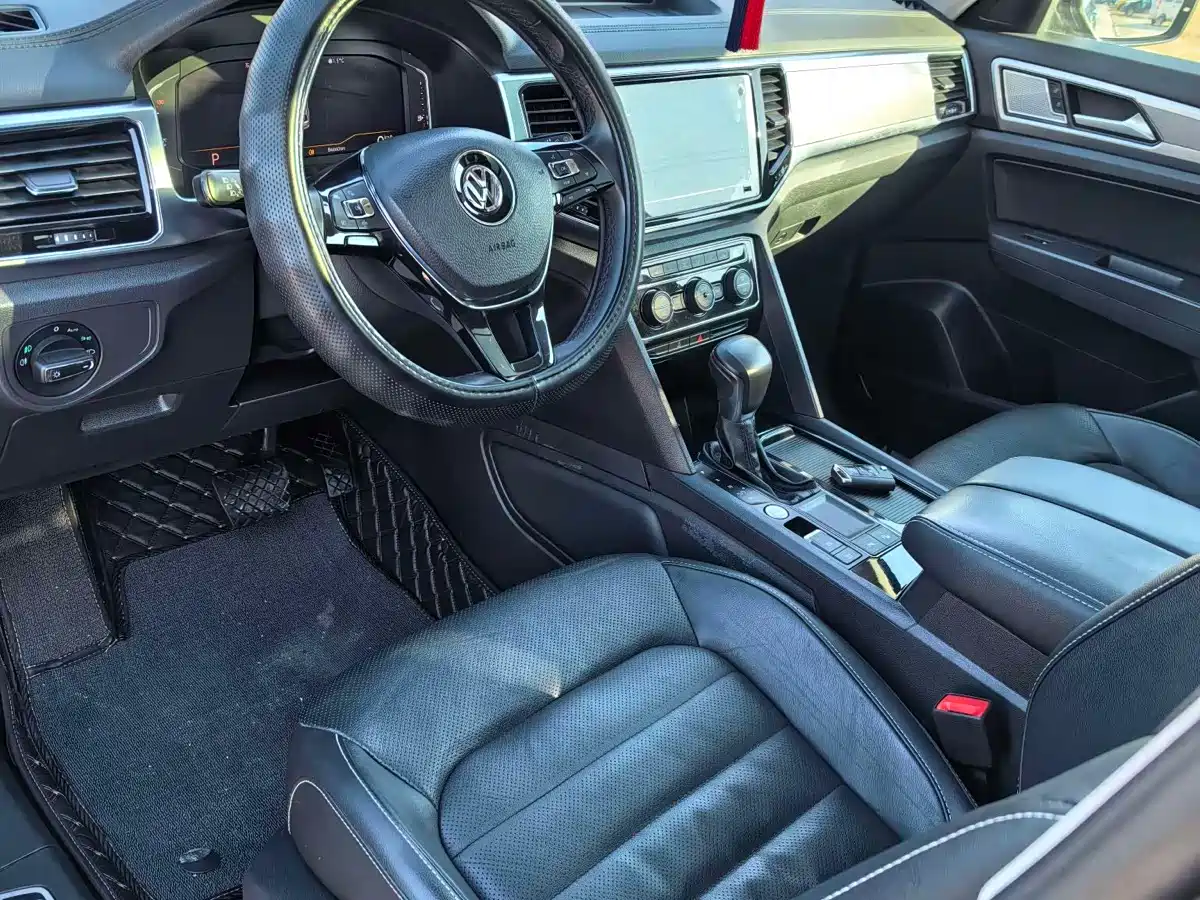 Volkswagen Teramont 2020 Facelift 330TSI 2WD Luxury фото 7