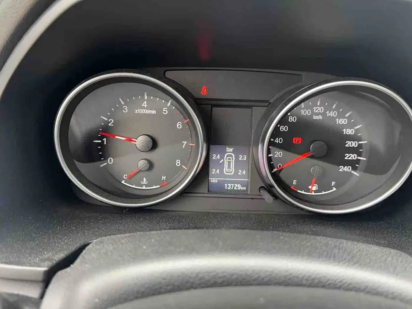 Haval M6 2023 PLUS 1.5T Manual Luxury Smart Connect фото 6