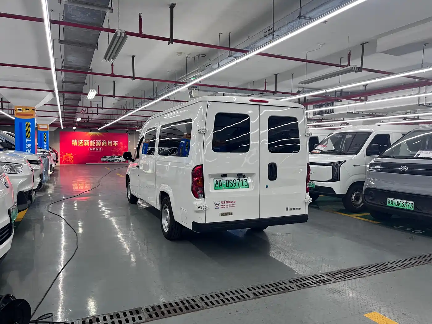 Yufeng Auto Yufeng Golden Warehouse 2025 2025 Passenger Version First Class Cabin