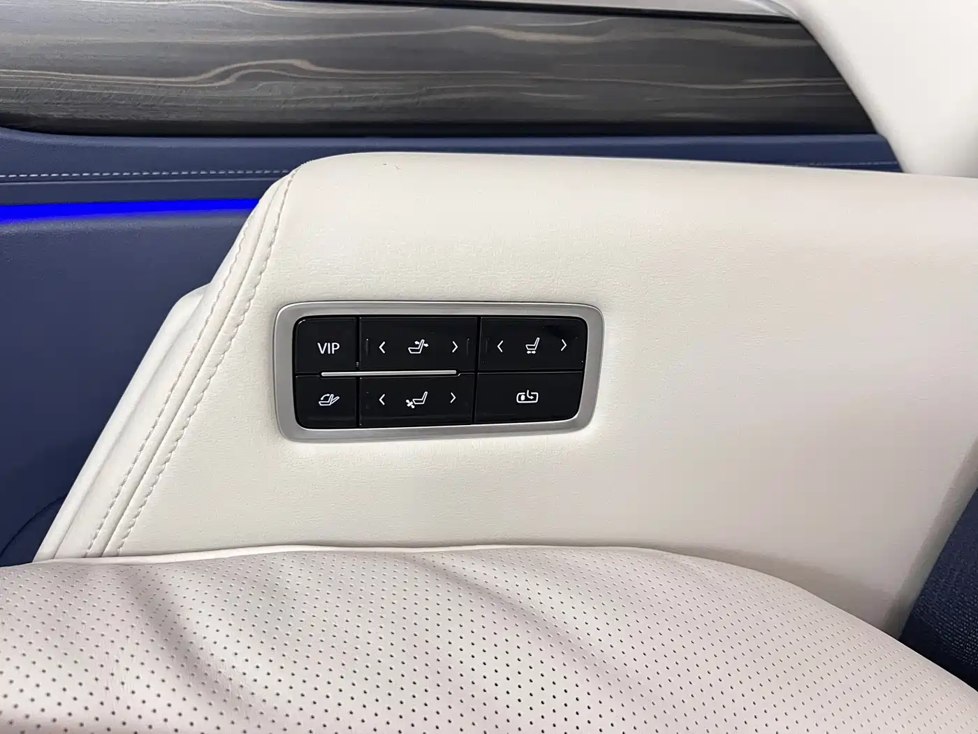 Buick Century 2025 2025 2.0T 6-Seater World Edition