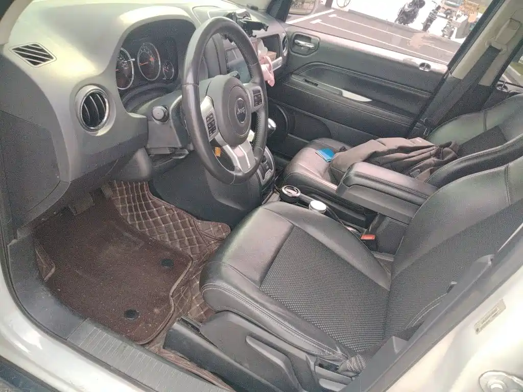 Jeep Compass (Import) 2016 2014 Facelift 2.4L 4WD Comfort Edition