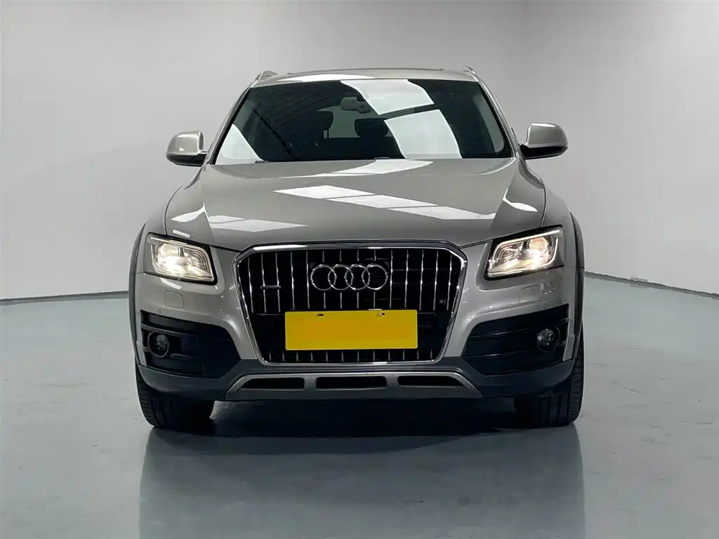 Audi Q5 2017 Plus 40 TFSI Technology фото 6