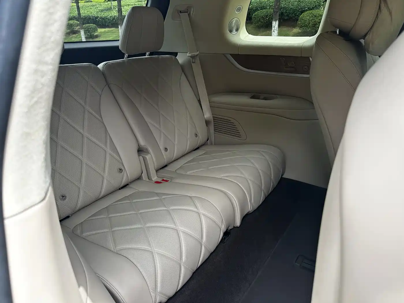 AITO Wenjie AITO M9 2026 2025 Extended Range Ultra 52kWh 6-Seater