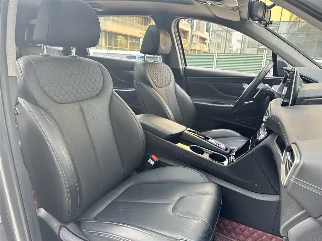 Hyundai Santa Fe 2020 380 TGDi Auto 2WD GLS Luxury фото 15