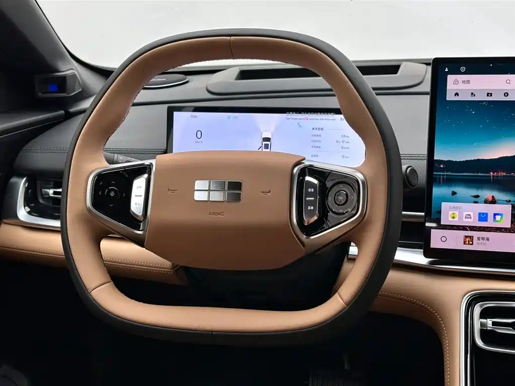 Geely Galaxy Galaxy A7 2025 EM-i 150km Explorer+ Edition фото 12