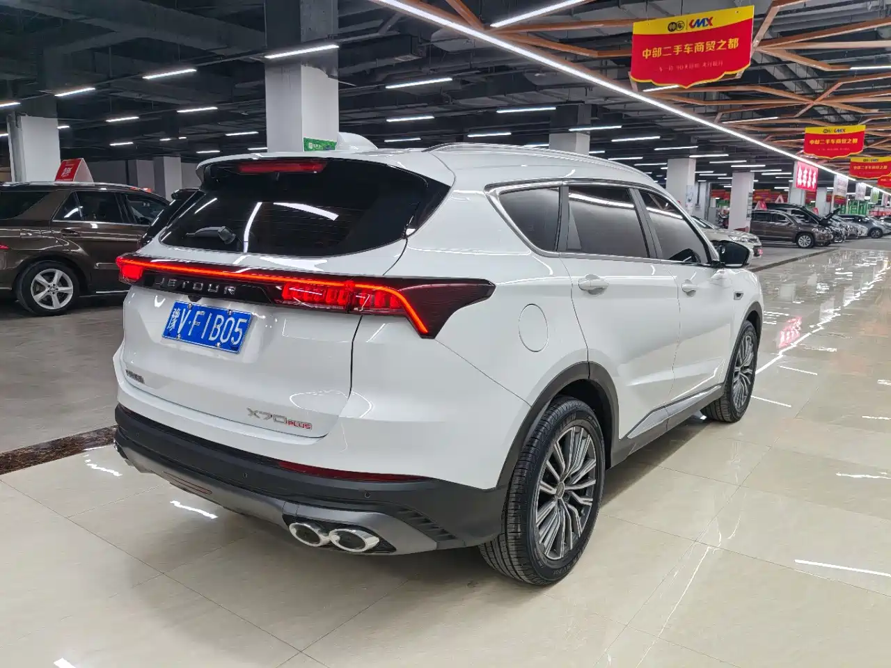 Jetour X70 PLUS 2026 2025 Champion Edition 1.5T DCT Champion MAX 7-seater