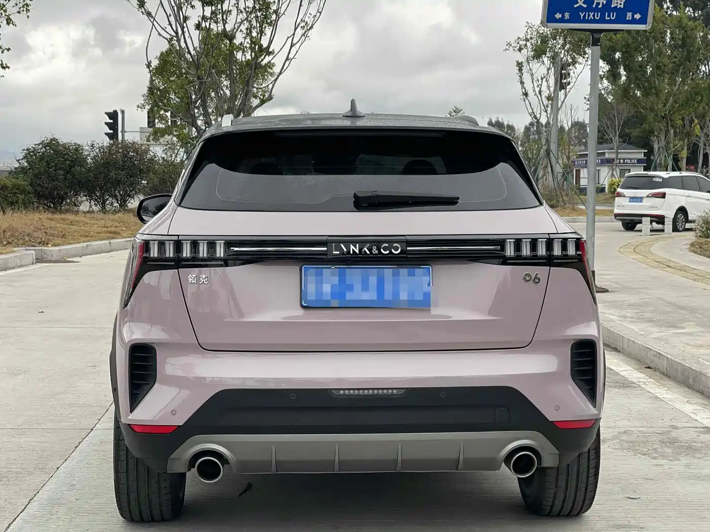 Lynk & Co 06 2021 1.5T Shero Pink Special Edition фото 4