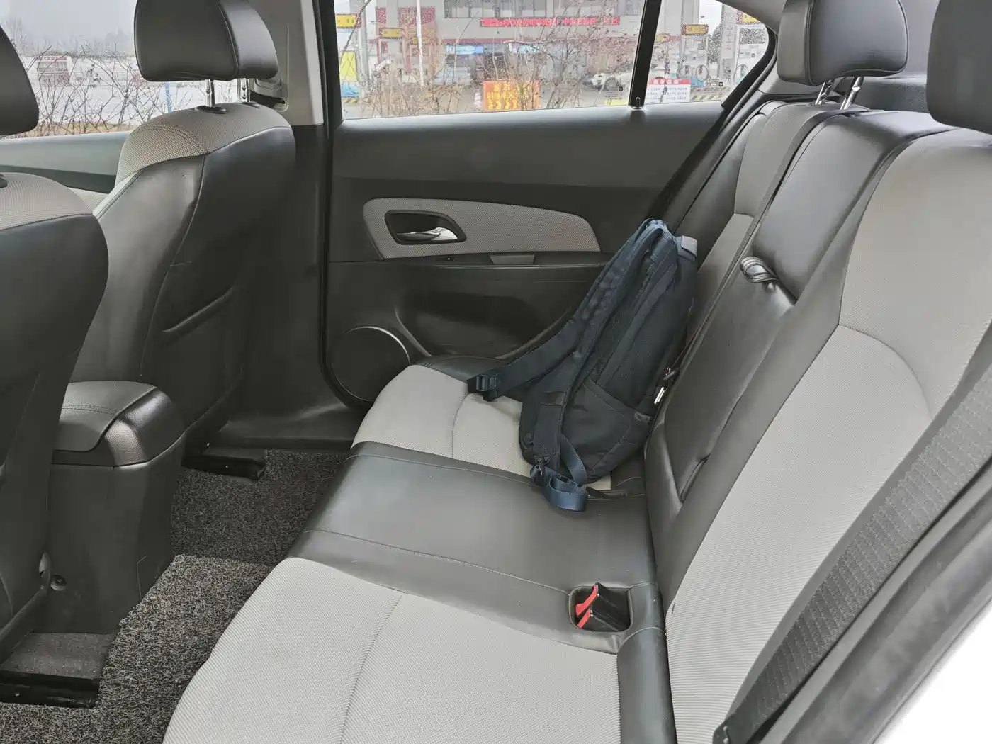 Chevrolet Cruze 2012 1.6L SE MT фото 9