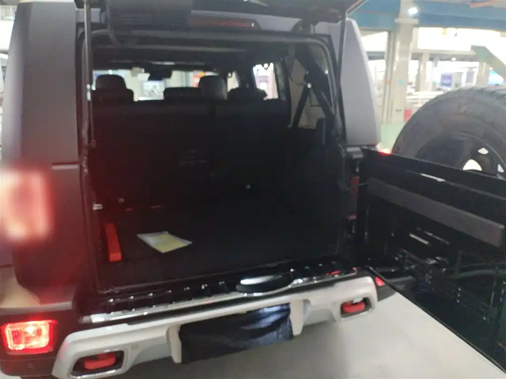 BAIC ORV Beijing Offroad BJ40 2019 PLUS 2.3T Automatic 4WD Luxury Edition China VI фото 15