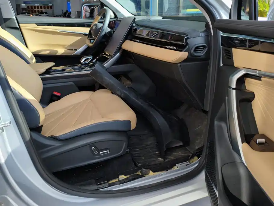 Geely Boyue L 2023 2023 1.5TD DCT Premium