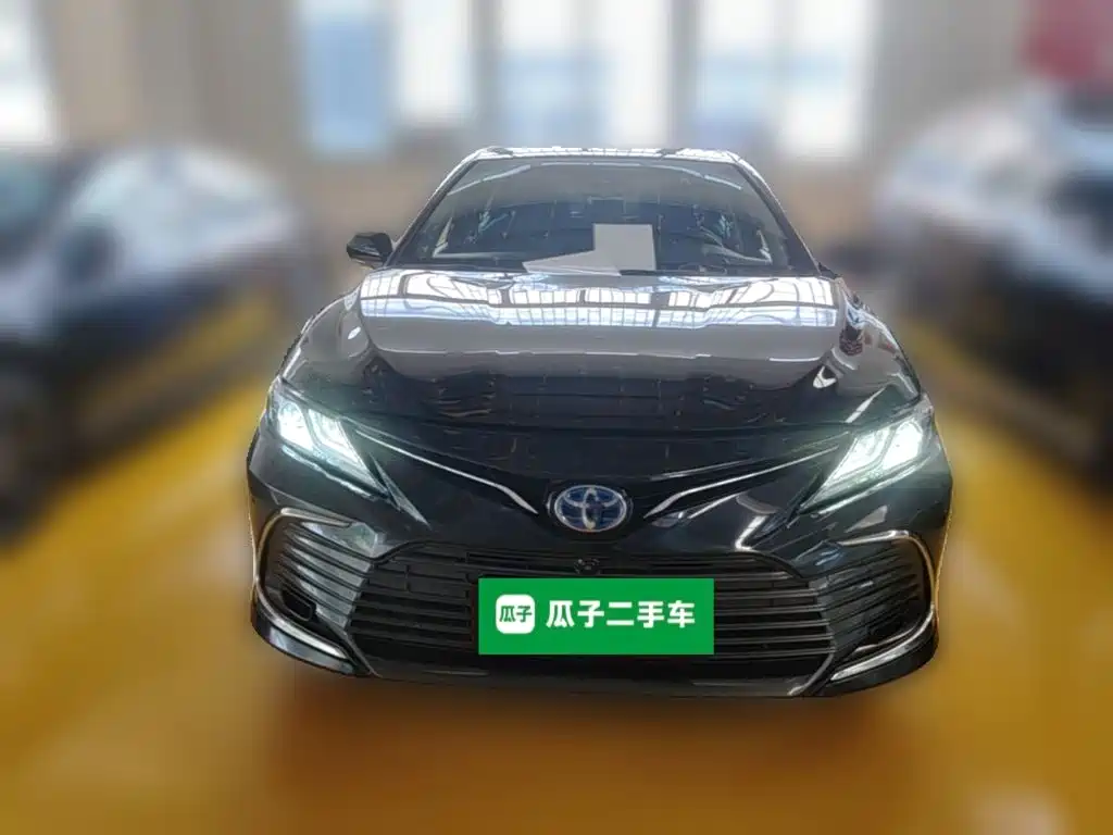 Photo 5 - Toyota Camry