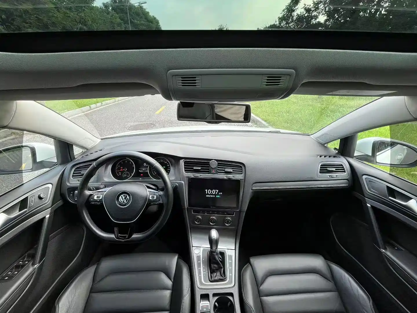 Фото 4 - Volkswagen Golf
