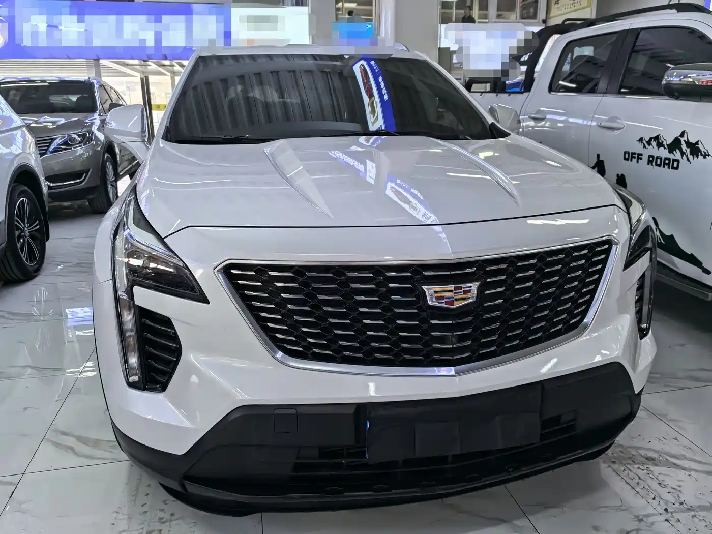 Cadillac XT4 2020 Facelift 28T 2WD Tech фото 2