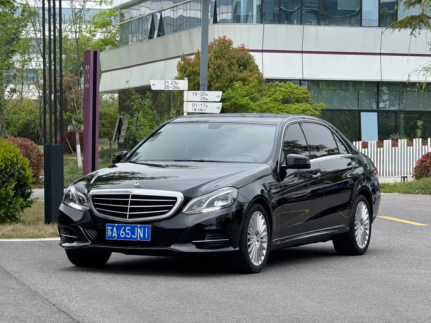 Mercedes-Benz E-Class 2015 E 200 L фото 2