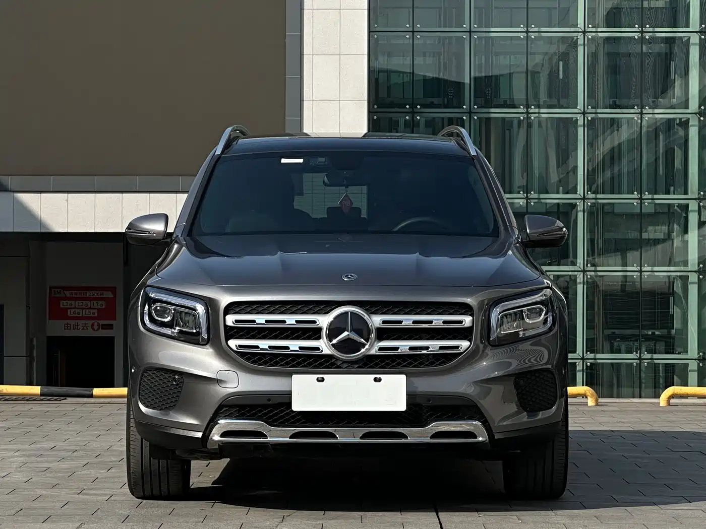 Mercedes-Benz GLB 2023 GLB 220 Dynamic фото 2
