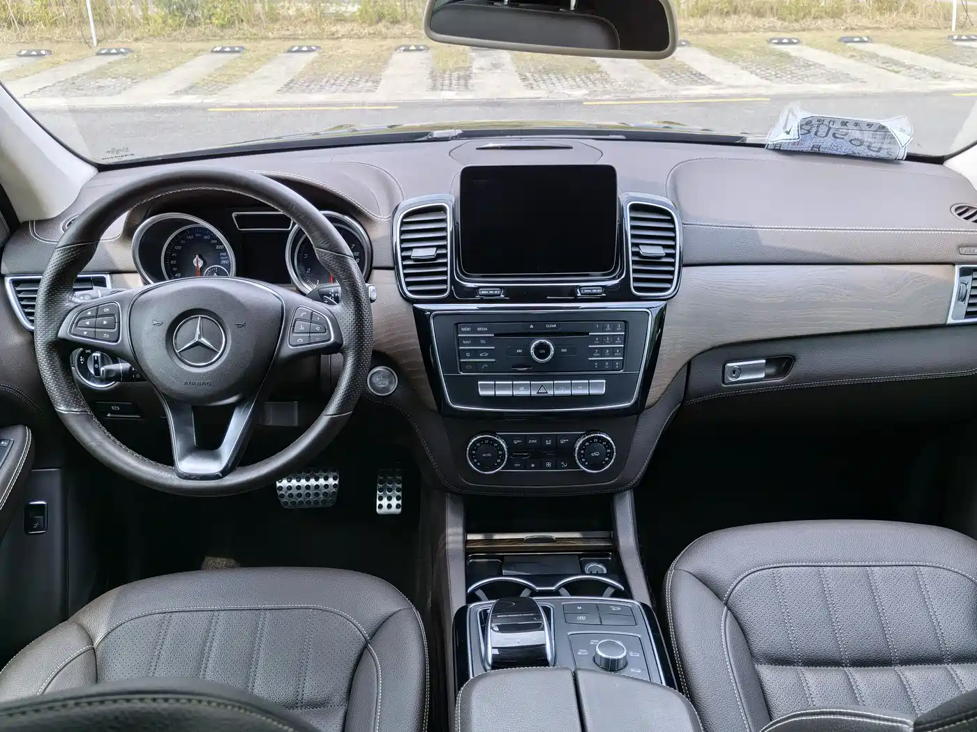 Mercedes-Benz GLE 2018 GLE 400 4MATIC Ultimate Edition фото 10