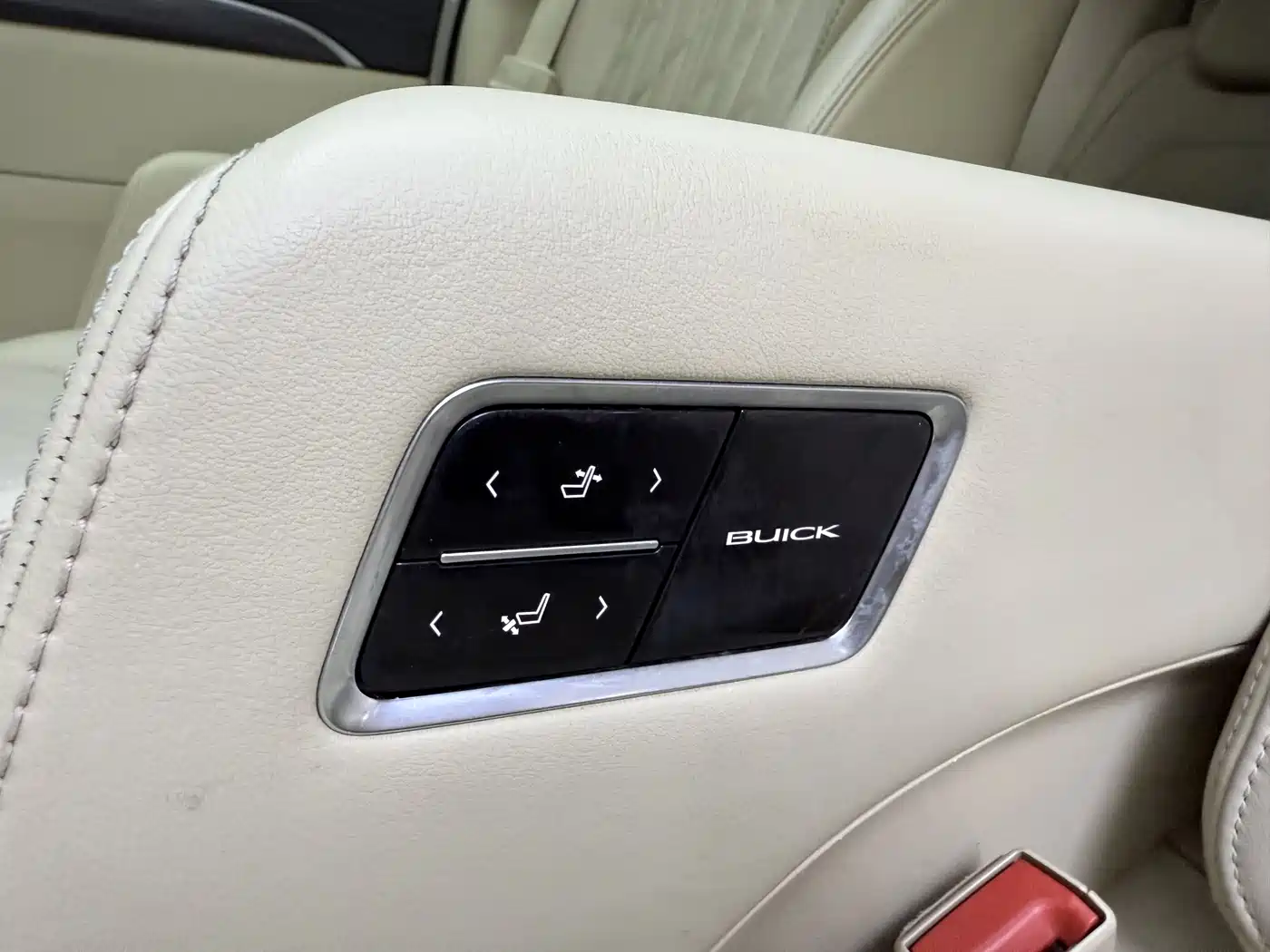Buick GL8 2022 ES Landmark 653T Luxury фото 9