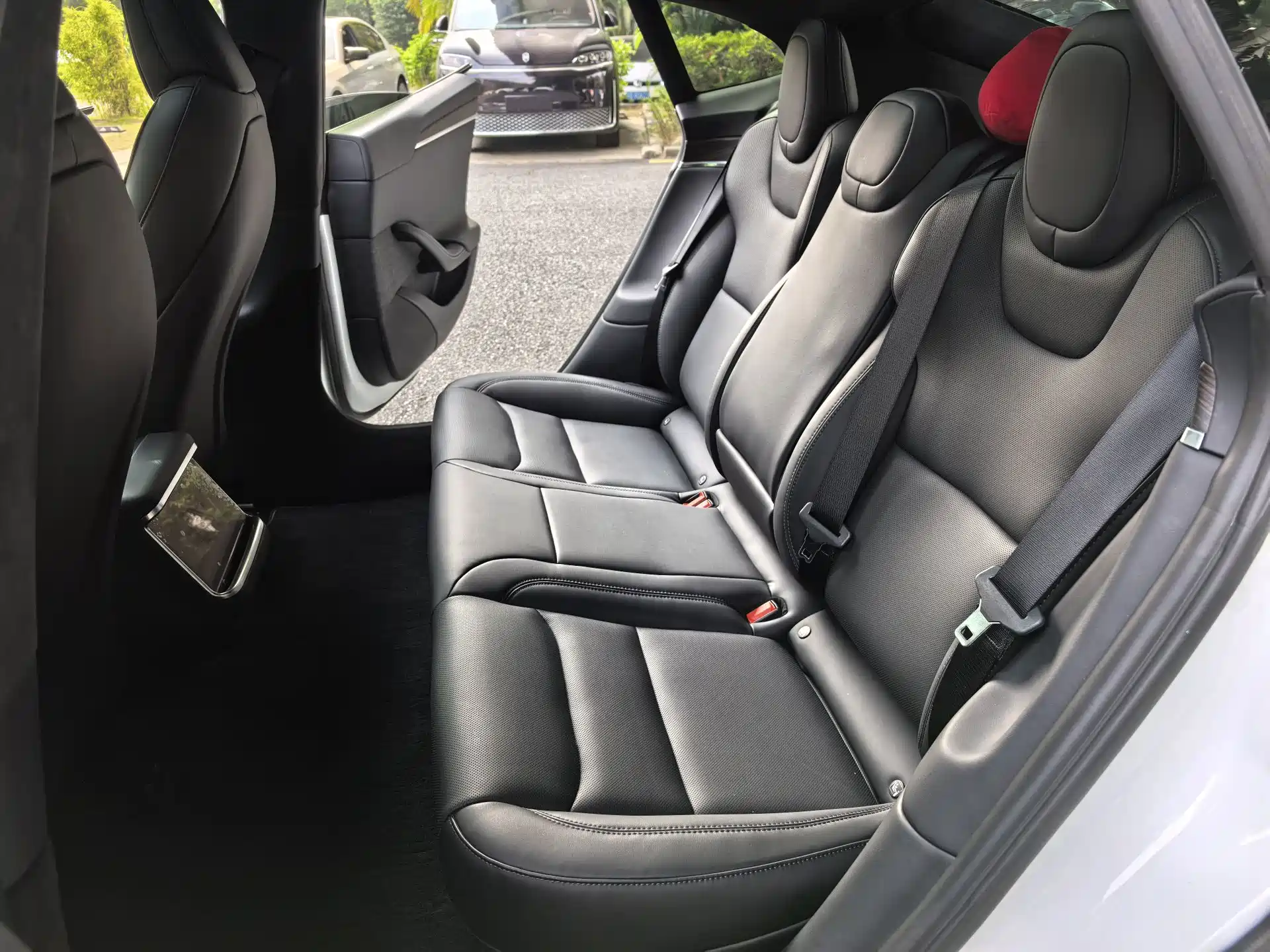 Фото 8 - Tesla Model S