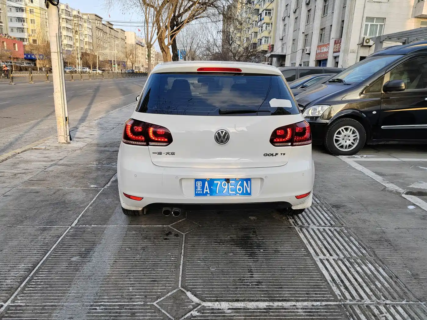 Volkswagen Golf 2010 1.4TSI Automatic Luxury фото 6
