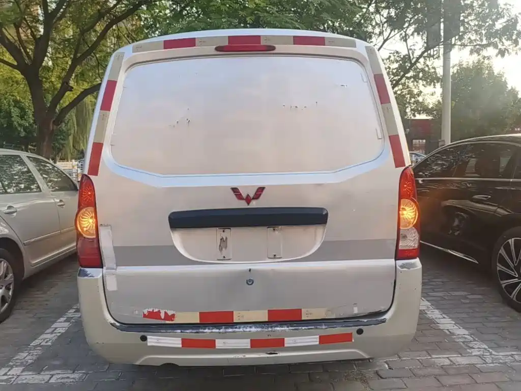 Wuling Motors Wuling EV50 2023 2021 Van Logistics Vehicle with Lishen 41.6kWh Liuji Electronic Control