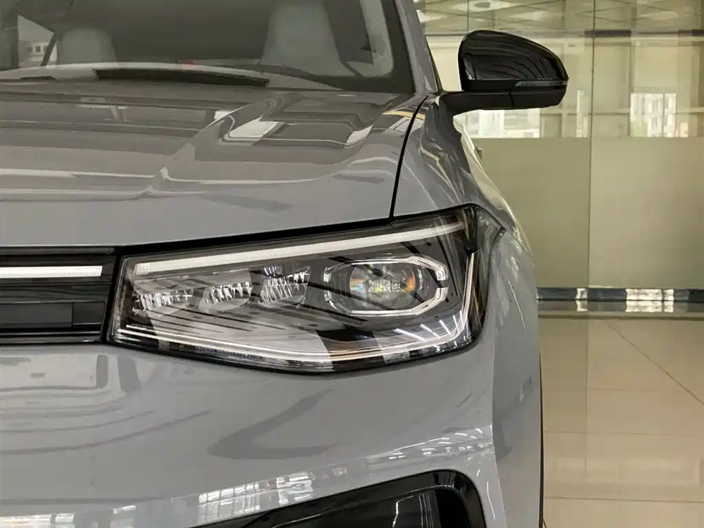 VOLKSWAGEN TUYUE