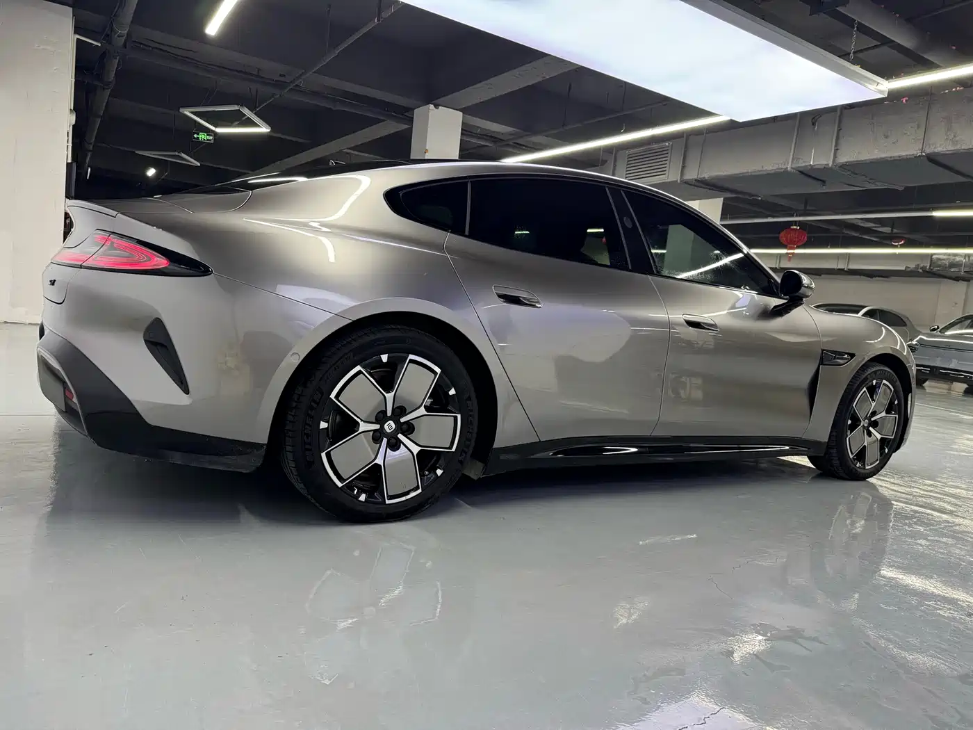 XIAOMI CAR XIAOMI SU7