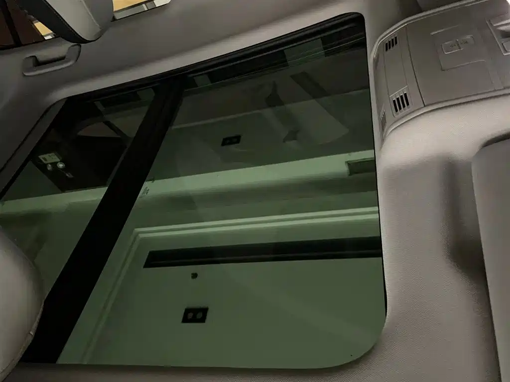 VOLKSWAGEN TUYUE