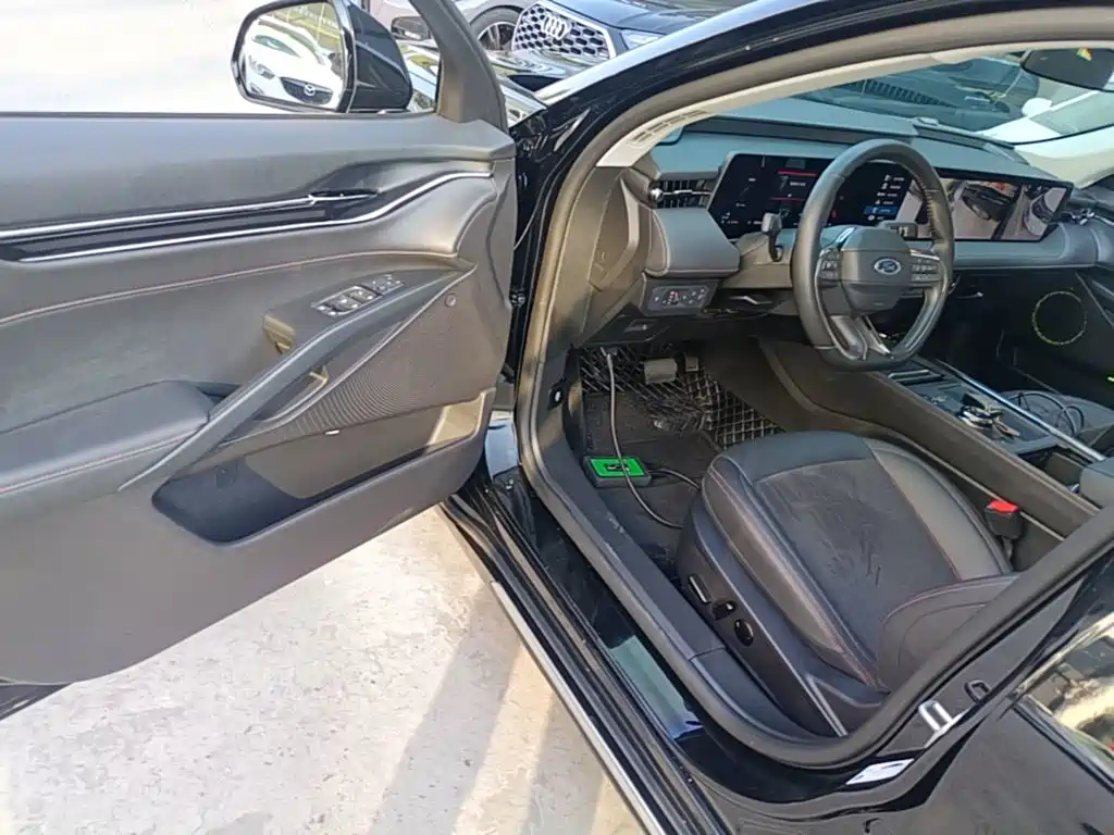 Photo 16 - Ford Mondeo