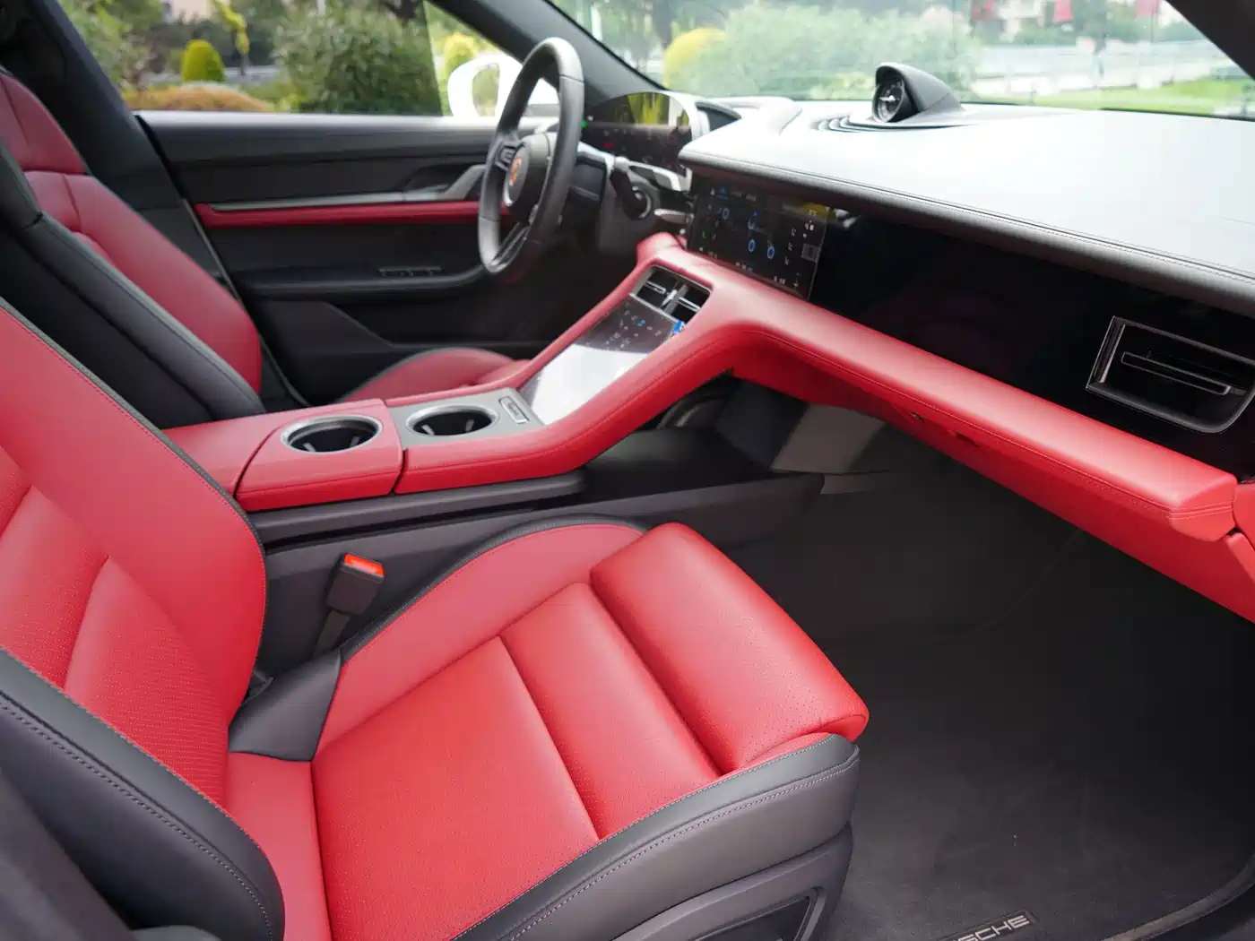 Porsche Taycan 2025 2024 Taycan 4