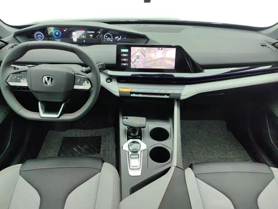 Changan UNI-V iDD 2024 2024 Blue Whale Smart iDD 136km Smart Premium